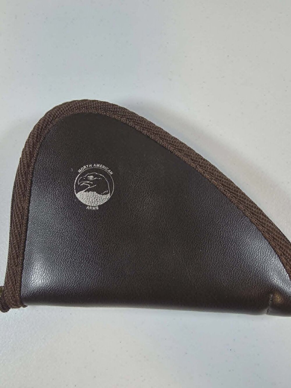 NAA NORTH AMERICAN ARMS REVOLVER GUN PISTOL POUCH CASE BROWN FUR INTERIOR